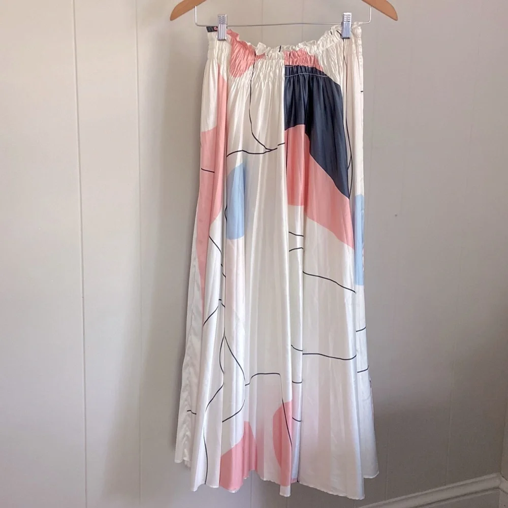 CAARA Sensie Pleated Midi Skirt - Picture 4 of 6